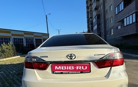 Toyota Camry, 2016 год, 1 990 000 рублей, 5 фотография
