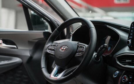 Hyundai Santa Fe IV, 2018 год, 2 399 000 рублей, 18 фотография