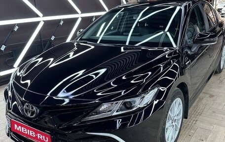 Toyota Camry, 2021 год, 3 400 000 рублей, 1 фотография