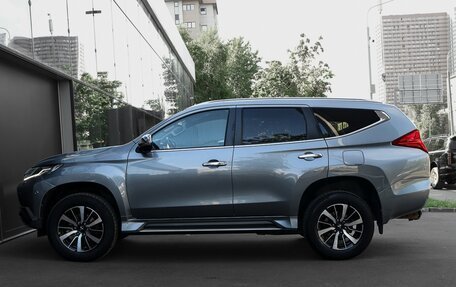 Mitsubishi Pajero Sport III рестайлинг, 2017 год, 2 850 000 рублей, 9 фотография