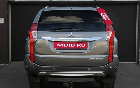 Mitsubishi Pajero Sport III рестайлинг, 2017 год, 2 850 000 рублей, 6 фотография