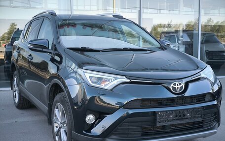 Toyota RAV4, 2018 год, 2 700 000 рублей, 3 фотография