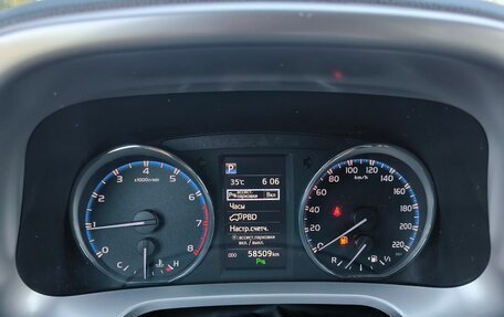 Toyota RAV4, 2018 год, 2 700 000 рублей, 12 фотография