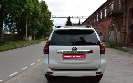 Toyota Land Cruiser Prado 150 рестайлинг 2, 2018 год, 5 099 999 рублей, 12 фотография