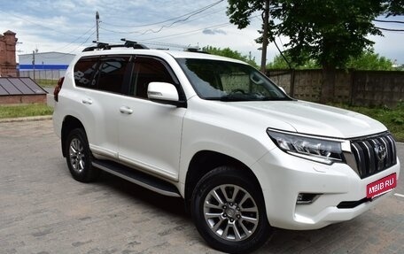 Toyota Land Cruiser Prado 150 рестайлинг 2, 2018 год, 5 099 999 рублей, 9 фотография