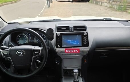 Toyota Land Cruiser Prado 150 рестайлинг 2, 2018 год, 5 099 999 рублей, 19 фотография