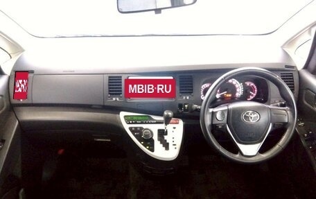Toyota ISis I, 2016 год, 1 198 000 рублей, 14 фотография