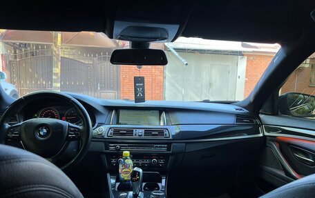 BMW 5 серия, 2013 год, 1 870 000 рублей, 13 фотография