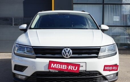 Volkswagen Tiguan II, 2019 год, 2 270 000 рублей, 2 фотография