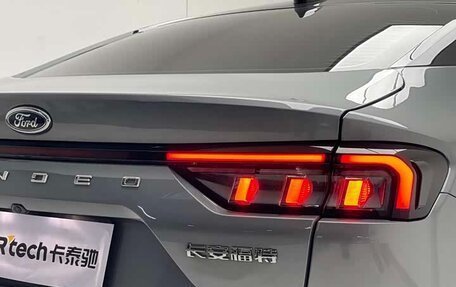 Ford Mondeo, 2022 год, 2 415 000 рублей, 24 фотография
