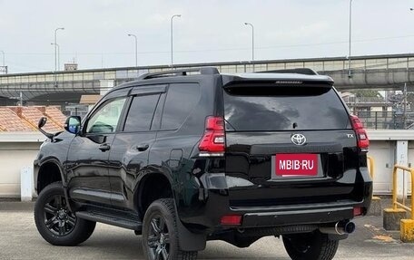 Toyota Land Cruiser Prado 150 рестайлинг 2, 2022 год, 3 750 070 рублей, 9 фотография