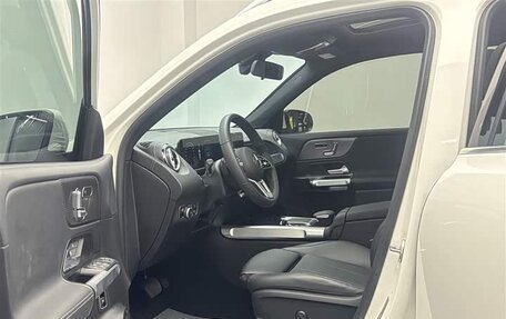 Mercedes-Benz GLB, 2022 год, 3 185 000 рублей, 11 фотография