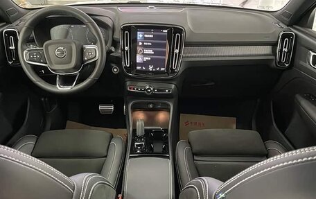 Volvo XC40 I, 2022 год, 2 760 000 рублей, 14 фотография