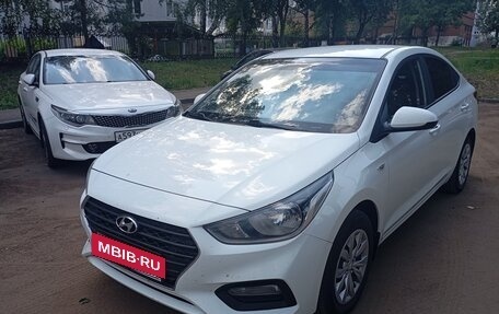 Hyundai Solaris II рестайлинг, 2019 год, 1 350 000 рублей, 2 фотография