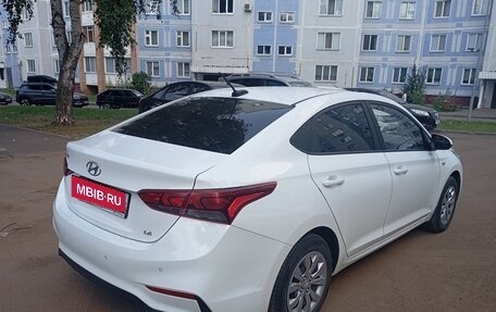 Hyundai Solaris II рестайлинг, 2019 год, 1 350 000 рублей, 4 фотография
