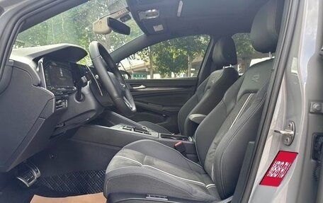 Volkswagen Golf VIII, 2022 год, 1 400 200 рублей, 9 фотография