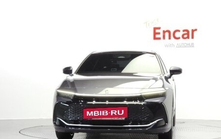 Toyota Crown, 2024 год, 4 800 000 рублей, 4 фотография