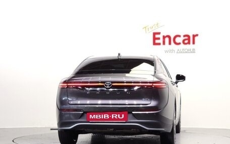 Toyota Crown, 2024 год, 4 800 000 рублей, 5 фотография