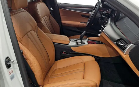 BMW 5 серия, 2022 год, 3 600 000 рублей, 10 фотография
