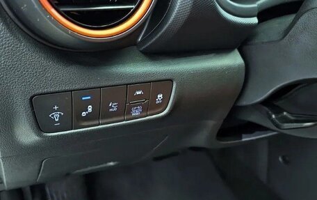 Hyundai Kona I, 2022 год, 1 465 000 рублей, 16 фотография