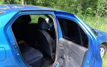 Renault Logan II, 2015 год, 640 000 рублей, 3 фотография