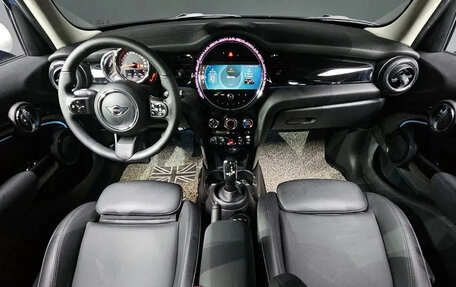 MINI Clubman, 2022 год, 2 150 000 рублей, 7 фотография