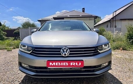 Volkswagen Passat B8 рестайлинг, 2015 год, 1 745 000 рублей, 20 фотография