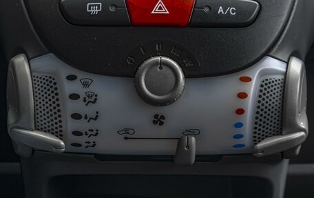 Peugeot 107 I рестайлинг, 2011 год, 419 000 рублей, 14 фотография