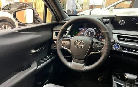 Lexus UX I, 2021 год, 2 648 656 рублей, 12 фотография