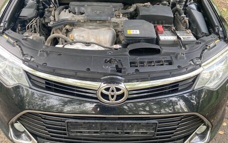 Toyota Camry, 2017 год, 2 420 000 рублей, 2 фотография