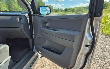 Mazda MPV II, 2004 год, 625 000 рублей, 27 фотография
