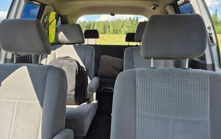 Mazda MPV II, 2004 год, 625 000 рублей, 31 фотография