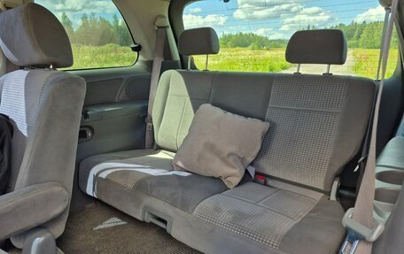 Mazda MPV II, 2004 год, 625 000 рублей, 32 фотография