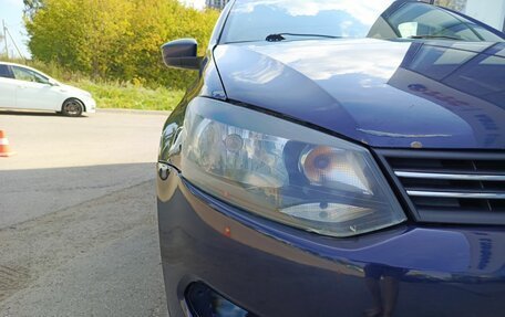 Volkswagen Polo VI (EU Market), 2013 год, 450 000 рублей, 21 фотография