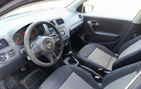 Volkswagen Polo VI (EU Market), 2013 год, 450 000 рублей, 20 фотография
