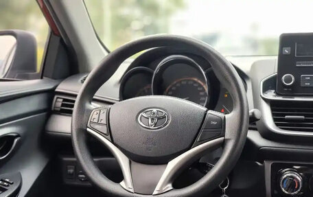 Toyota Yaris XP150 рестайлинг, 2021 год, 1 200 000 рублей, 21 фотография