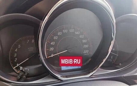 Toyota Yaris, 2020 год, 1 150 000 рублей, 11 фотография