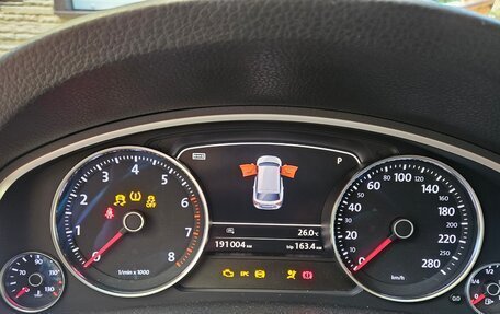 Volkswagen Touareg III, 2015 год, 2 999 999 рублей, 4 фотография
