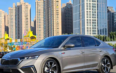 Skoda Octavia IV, 2021 год, 2 200 000 рублей, 1 фотография