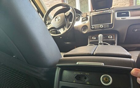 Volkswagen Touareg III, 2015 год, 2 999 999 рублей, 6 фотография