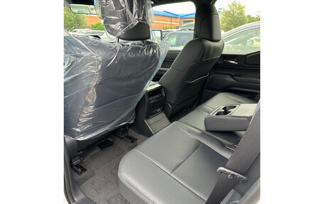 Toyota Land Cruiser Prado, 2024 год, 9 500 000 рублей, 5 фотография