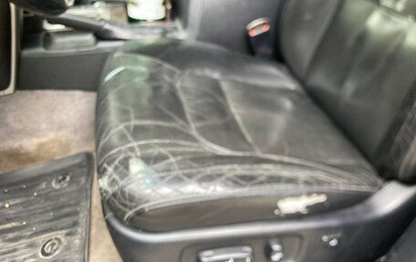 Toyota Land Cruiser 200, 2012 год, 3 100 000 рублей, 10 фотография