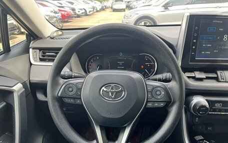 Toyota RAV4, 2021 год, 2 981 030 рублей, 10 фотография