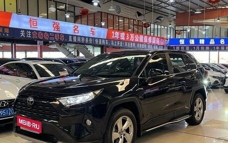 Toyota RAV4, 2021 год, 2 981 030 рублей, 5 фотография
