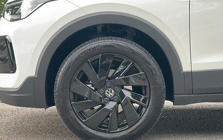 Volkswagen Tharu, 2024 год, 1 830 000 рублей, 15 фотография