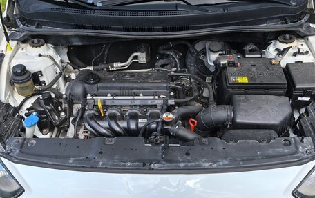 Hyundai Solaris II рестайлинг, 2013 год, 939 000 рублей, 12 фотография