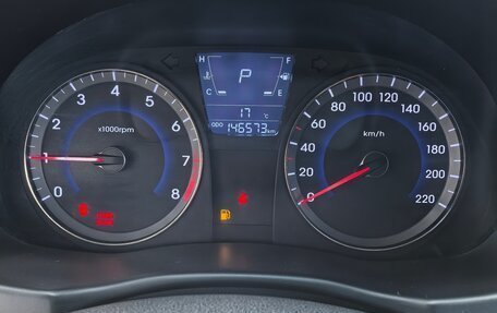 Hyundai Solaris II рестайлинг, 2013 год, 939 000 рублей, 24 фотография