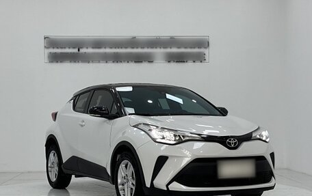 Toyota C-HR I рестайлинг, 2022 год, 1 790 325 рублей, 1 фотография