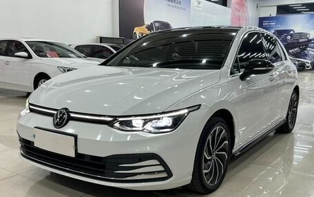 Volkswagen Golf VIII, 2021 год, 1 476 000 рублей, 1 фотография