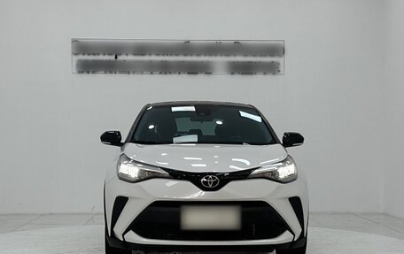 Toyota C-HR I рестайлинг, 2022 год, 1 790 325 рублей, 2 фотография